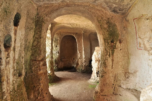 Cripta di Madonna delle tre porte